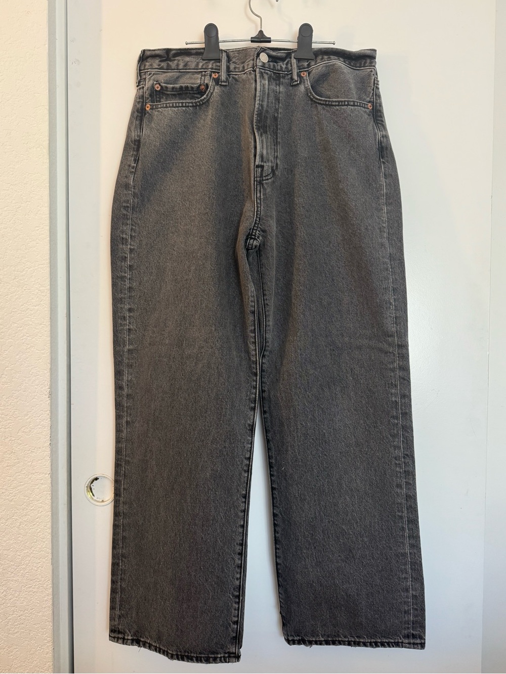 Abercrombie & Fitch Men’s Relaxed Jeans — Faded Charcoal